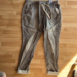 Levi Strauss 8 waist 29 gray joggers new no tags